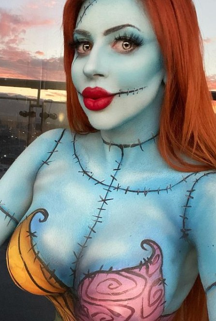 Amanda Nicole Martin is a cosplayer