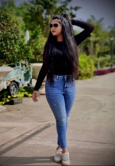 Amulya's height