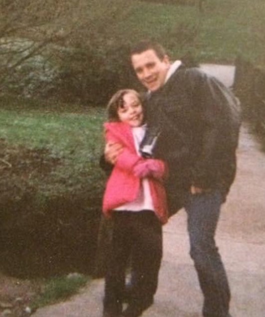 Childhood image of Chloé Hayden with her father
