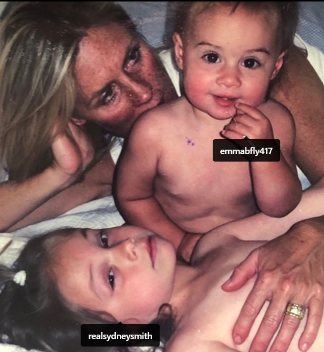 Childhood image of Syd Smith with her sister and mother