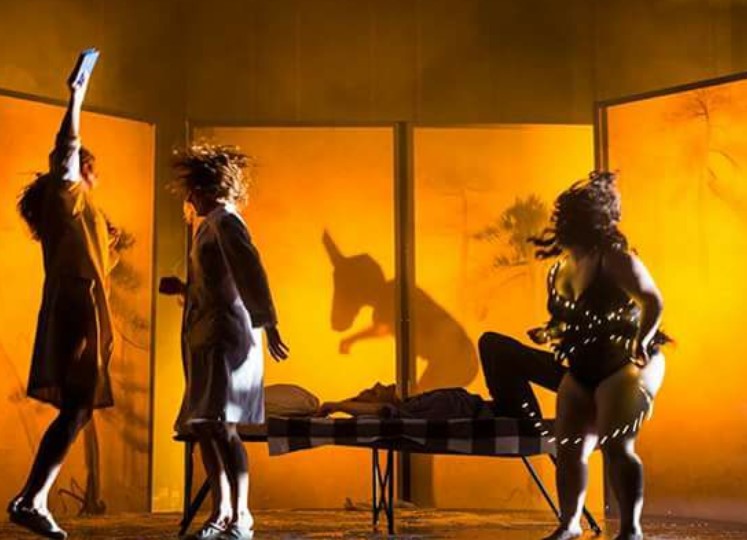 Laura Galán performed in theatre