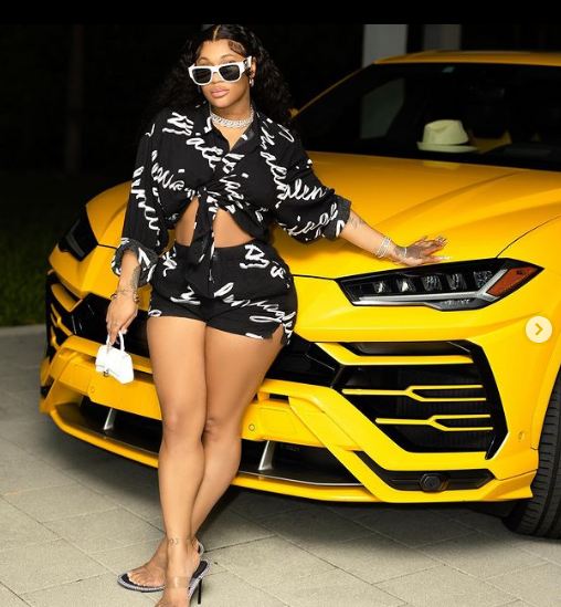 Lira with her car