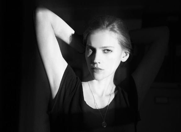Oriana Leman is a model