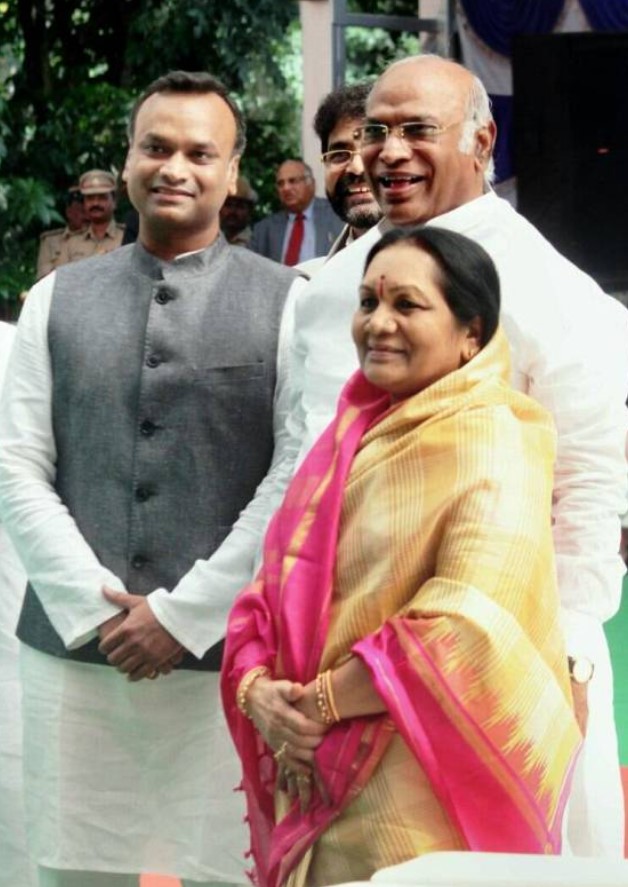 Radhabai Kharge with her husband Mallikarjun Kharge and son Priyank Kharge