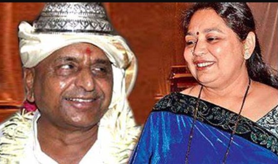 Sadhana Gupta with partner Mulayam Singh Yadav