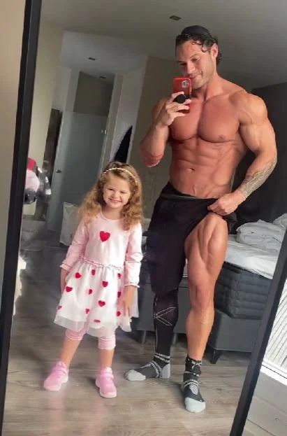 Tavi Castro with his daughter Avia Castro