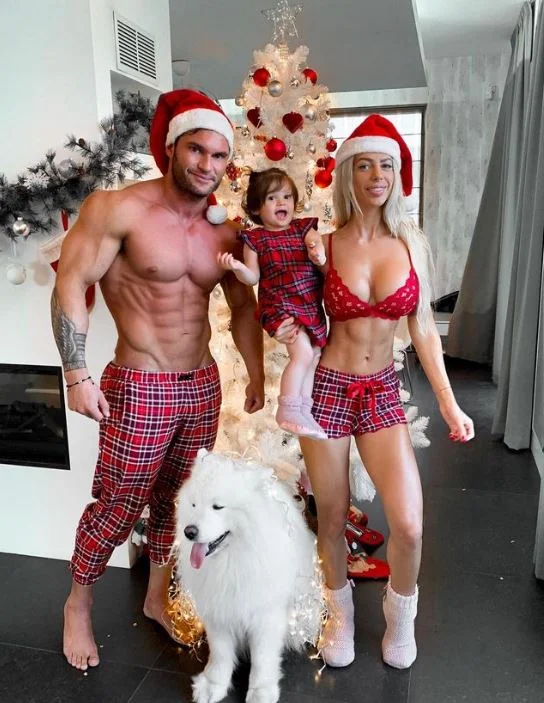 Tavi Castro with his wife Yanita and daughter Avia Castro