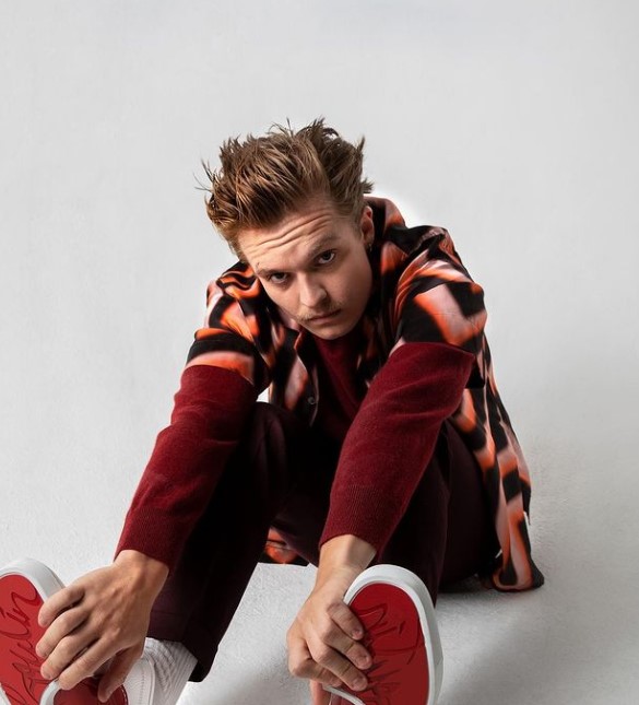 Tom Glynn Carney latest news