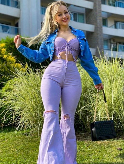 Victoria Vazquez's height, weight, and body stats