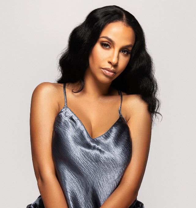 Actress Crystal Renay