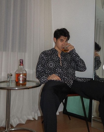Brent Manalo drinks occasionally