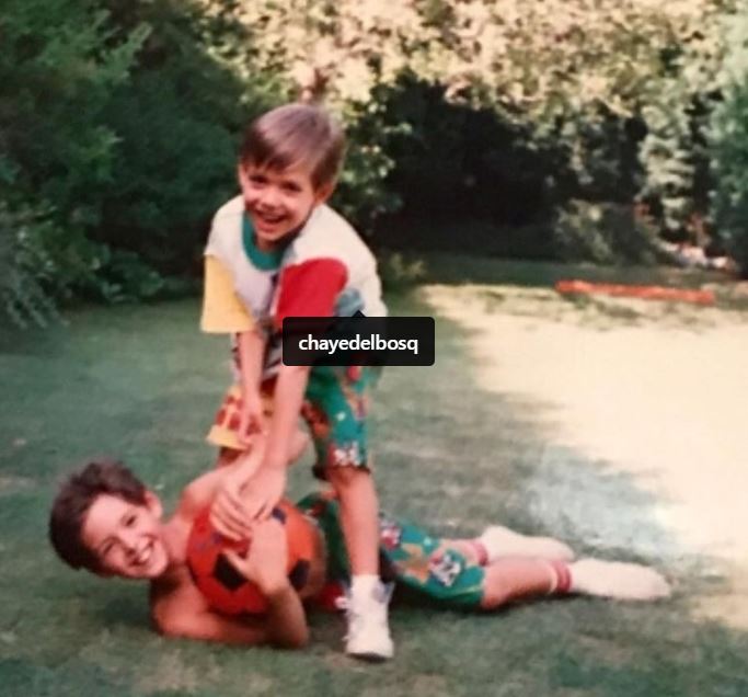 Childhood picture of Billy with his brother Chaye Delbosq