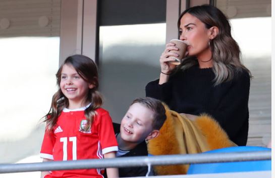 Emma Rhys Jones with her kids