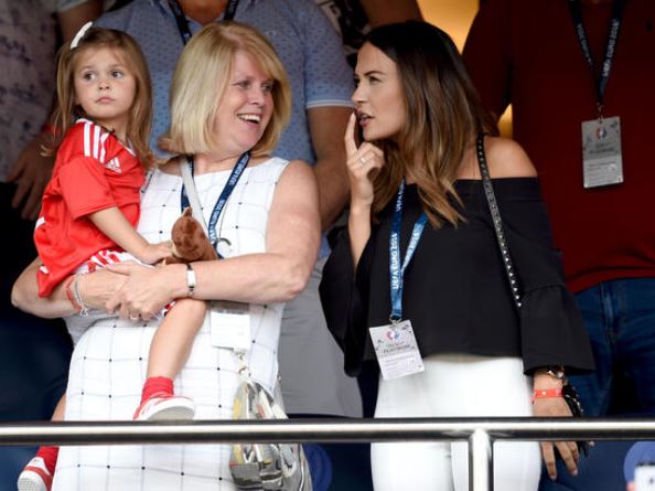 Emma Rhys with her mother-in-law Debbie Bale and daughter