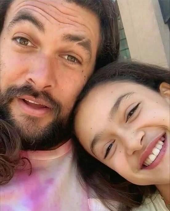 Lola Iolani Momoa and her father