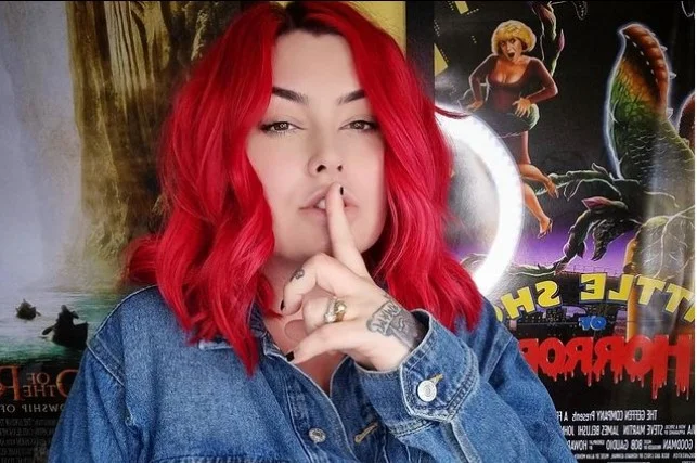 Lola Mason education