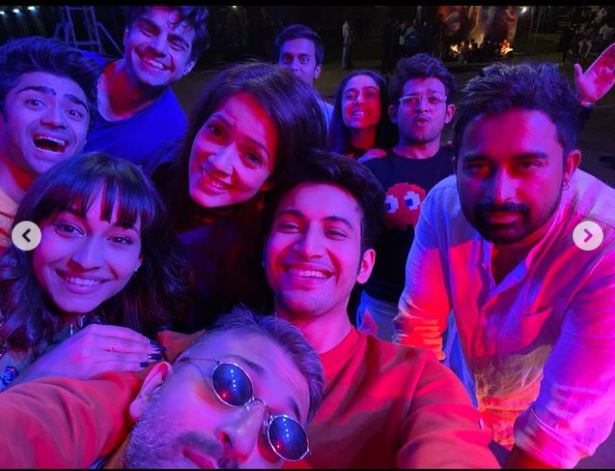 Muskkaan Jaferi with her friends