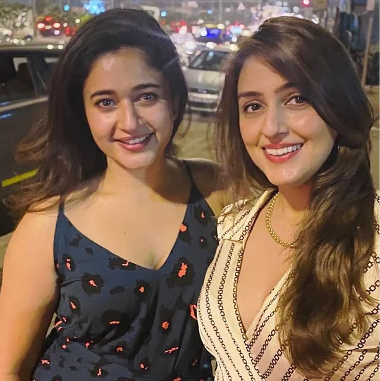 Poonam Bajwa with her friend Aarti Chabria