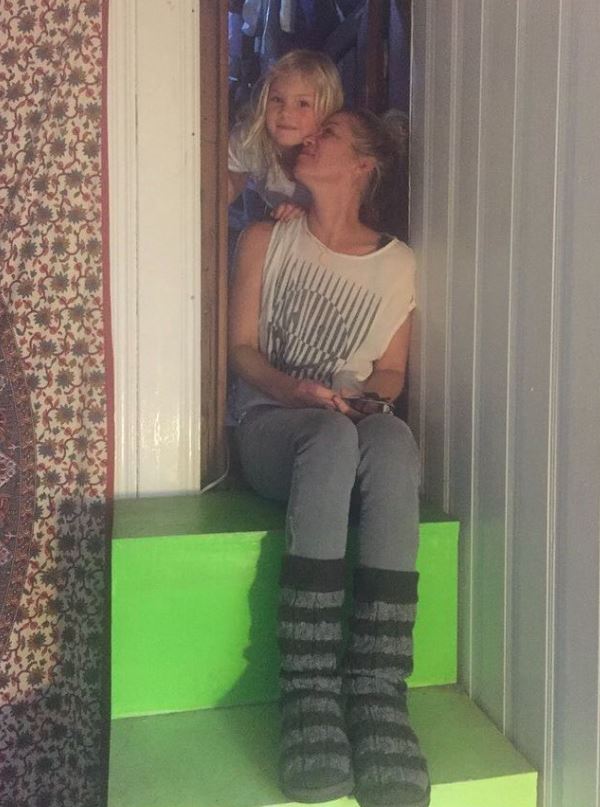 Sadie Grace with her mother Christina Applegate