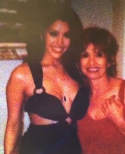Sofia Laine with Vanessa Bryant
