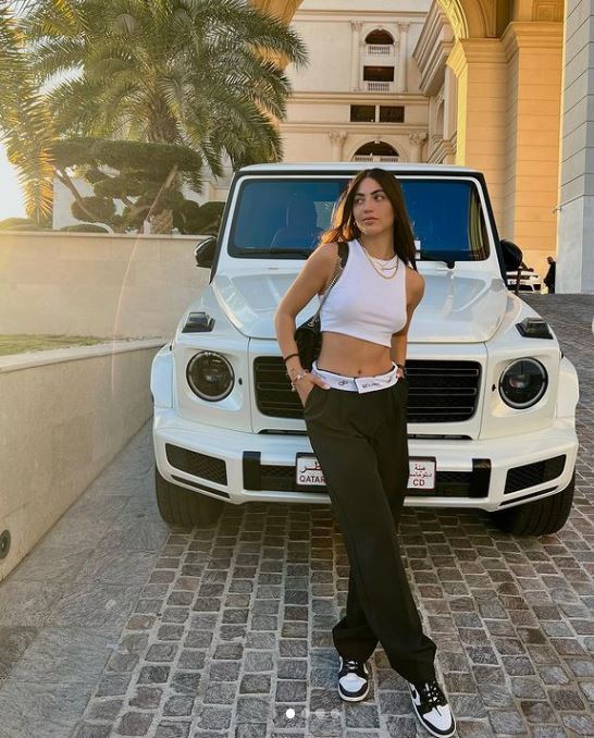 Agustina Bascerano's net worth