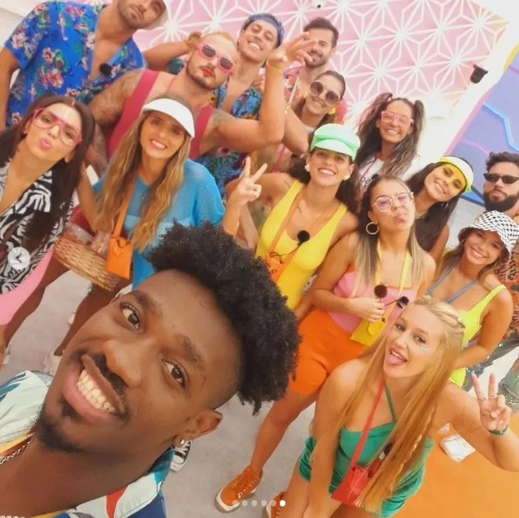 Bárbara Parada with her teammates in the show Big Brother
