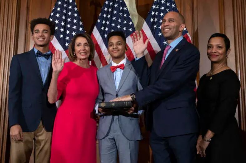 Hakeem Jeffries is a member of Democratic Party