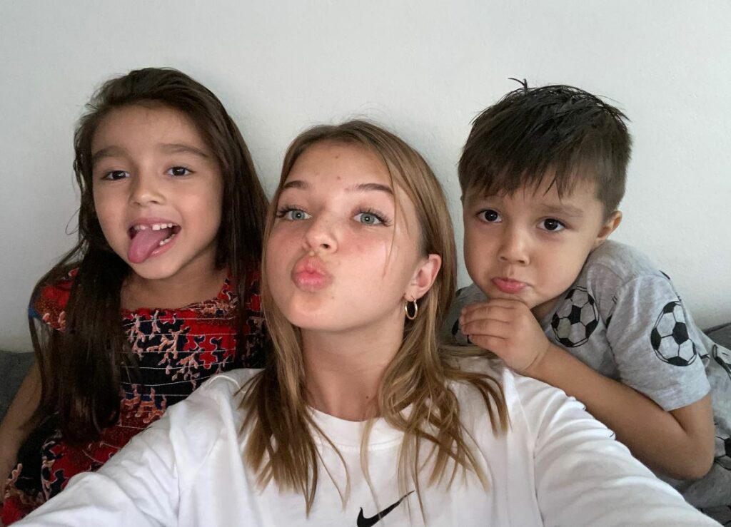 Joalin Loukamaa with her sister Jianna and brother Jan