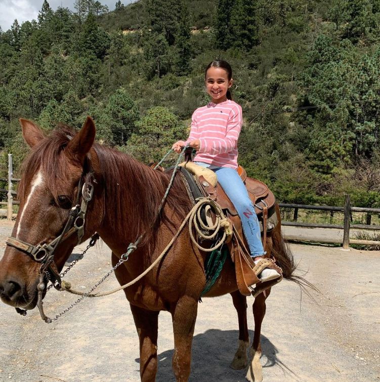 Mariandrea Villegas is a good horse rider