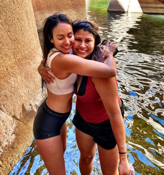 Roxanne Siordia with her mom Marisela Carmen Siordia