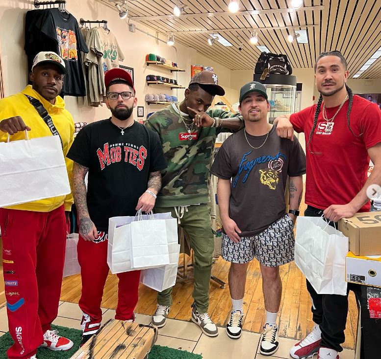 Tor’i Brooks with his friends
