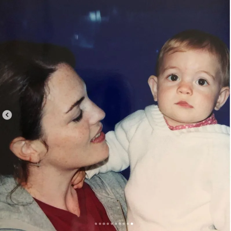 A childhood image of Lauren Enslow with her mom Jessica