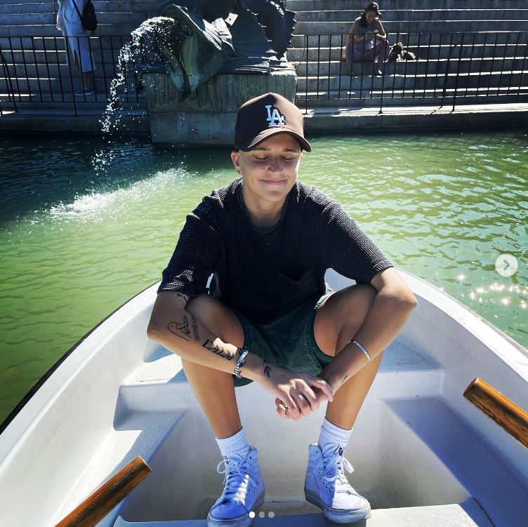 Avalon Young loves boating