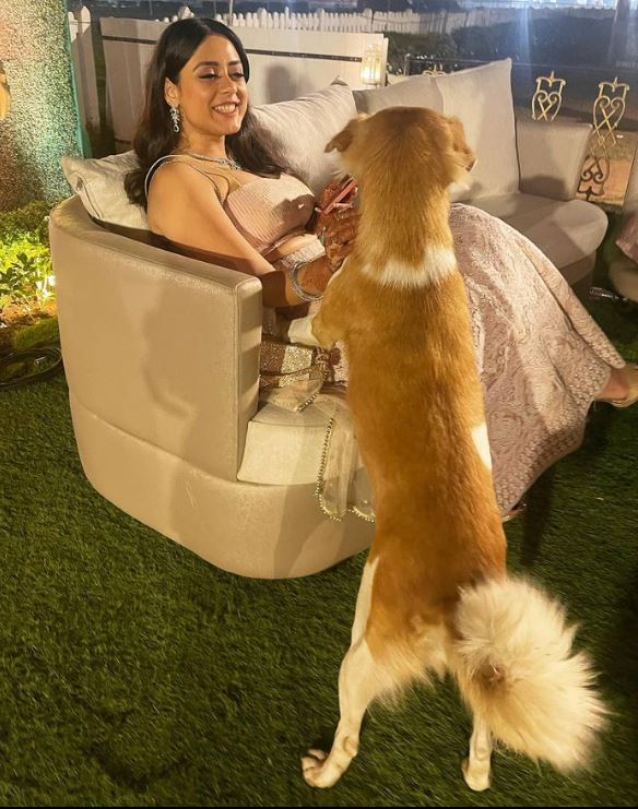 Deeksha Sonalkar with her dog