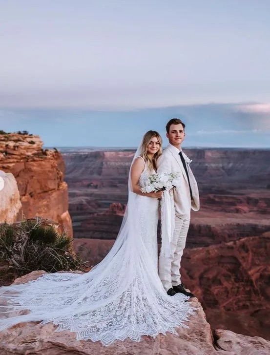 Lauren Enslow and Lucas Olsen's wedding image