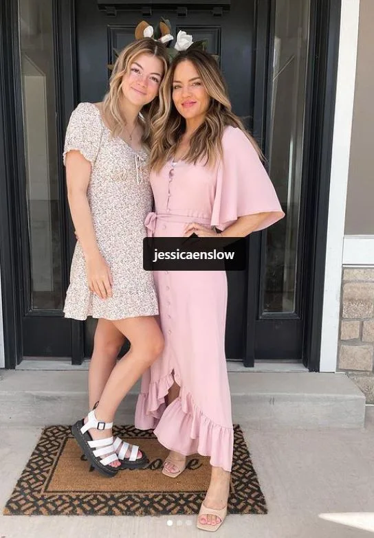 Lauren Enslow with her mom Jessica Enslow