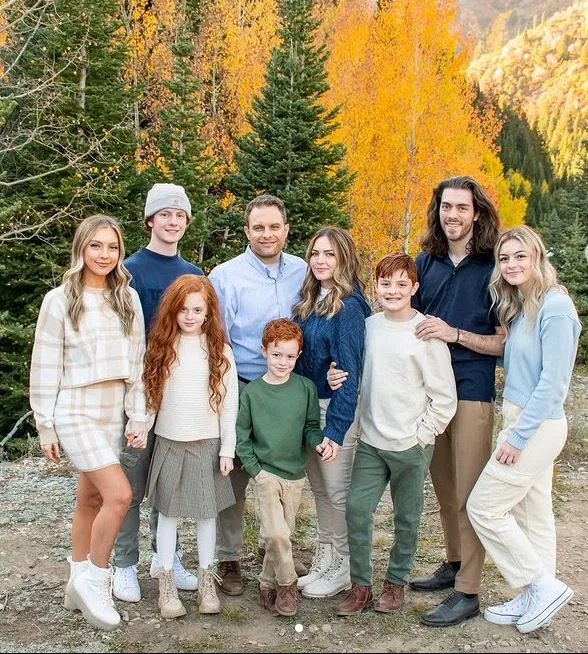 Lauren Enslow with her whole family