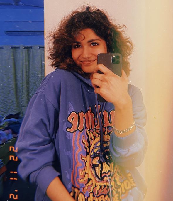 Subbalakshmi Bhatia loves to take mirror selfies
