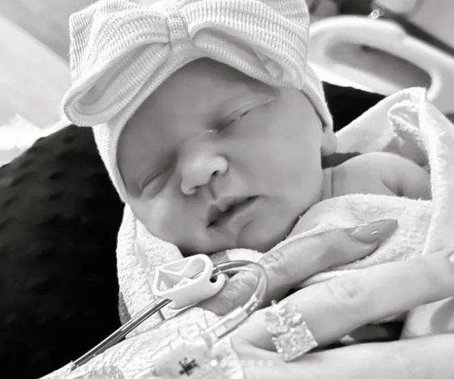 Summer Duncan gave birth to her daughter Presley Fawn Pardi