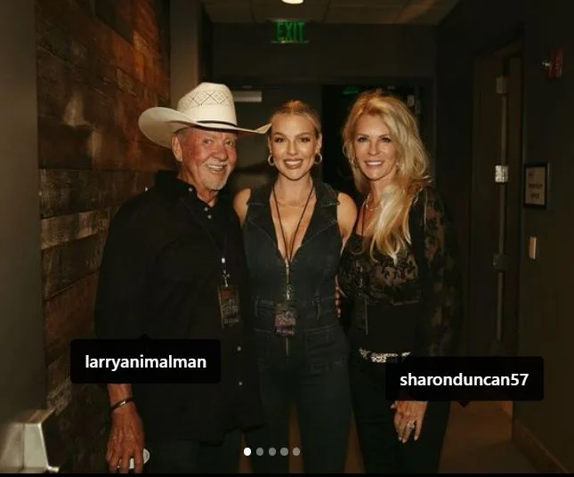 Summer Duncan with her parents Sharon Duncan and Larry Duncan