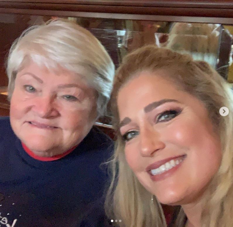 Jeanne Moore with her mother Linda Moore