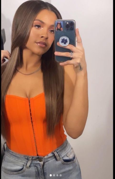 KK Dixon loves to take mirror selfies