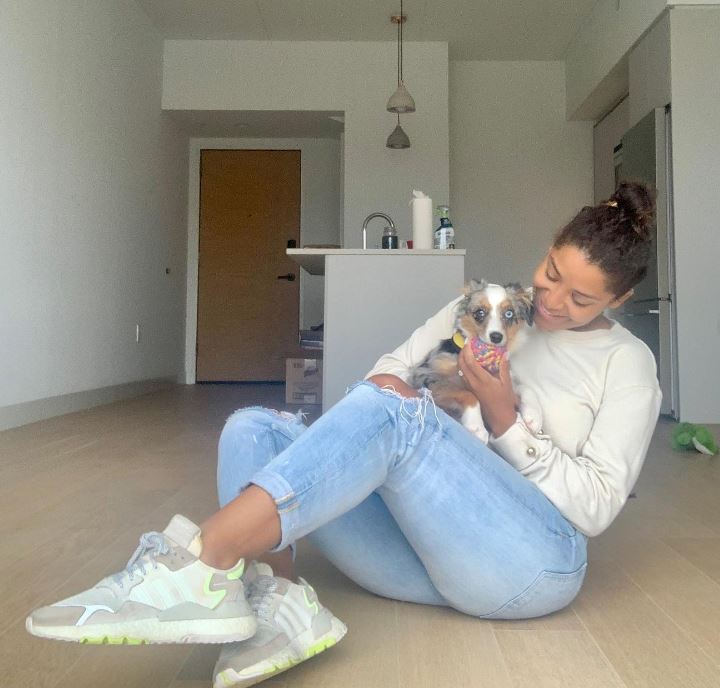Llarisa Abreu with her dog Harper