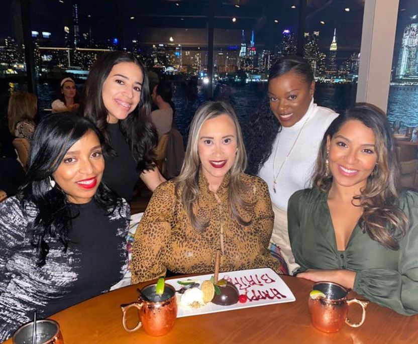Llarisa Abreu with her friends