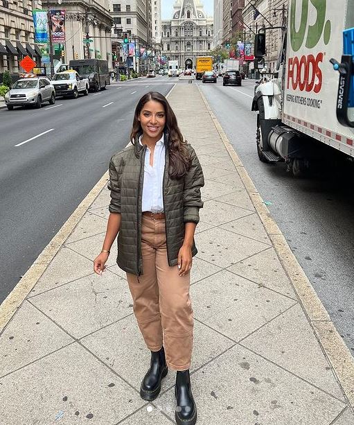 Llarisa Abreu's height