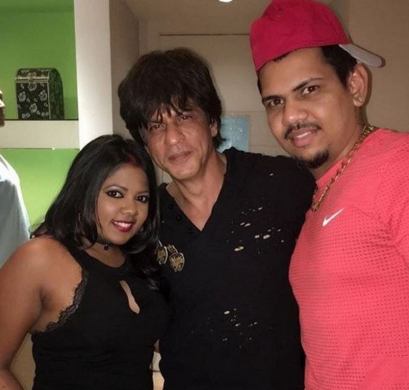 Nandita Kumar with her husband Sunil and her favorite actor Shah Rukh Khan