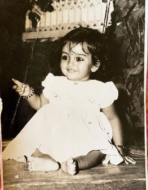Renu Desai's childhood image