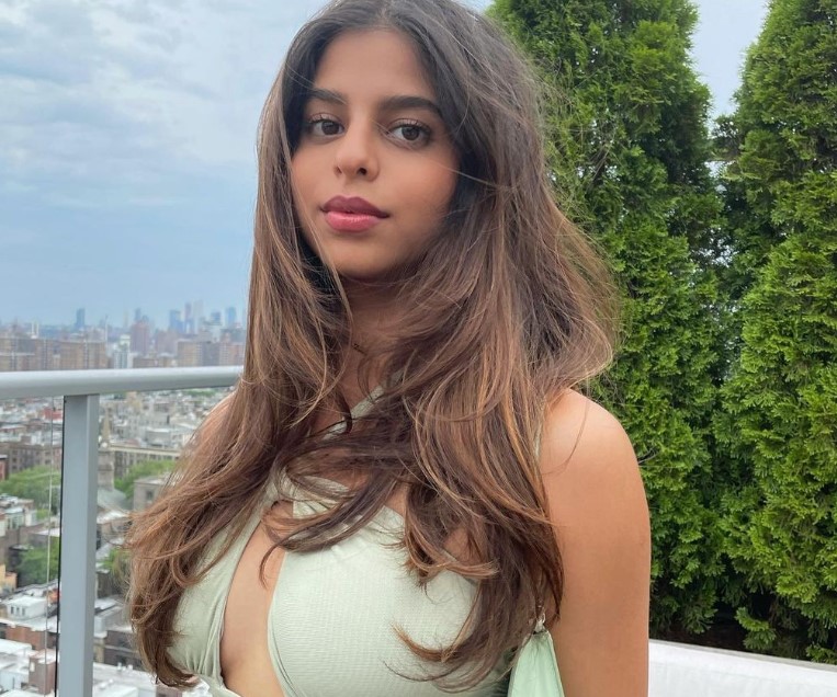 Shah Rukh Khan Celebrates KKR Victory with Daughter Suhana Khan