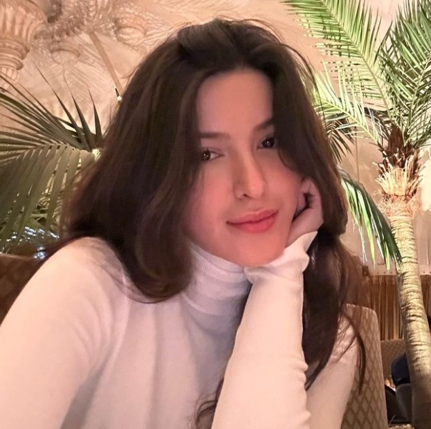 Shanaya Kapoor completed her schooling at Ecole Mondiale World School