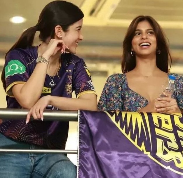 Suhana Khan and Shanaya Kapoor Celebrates KKR Victory
